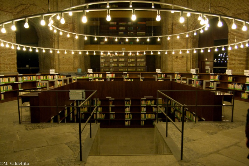 Sala de   la biblioteca de Escuelas Pías en Madrid (Imagen de M. Valdehita, 2013)